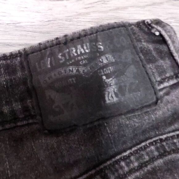 Levi's 721 High Rise Skinny Vintage Wash Black Jeans Size 28 - Picture 10 of 10